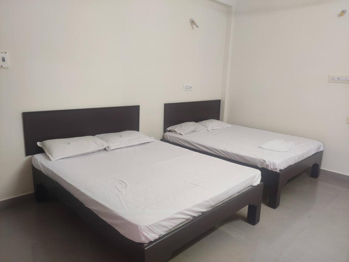 Subasree Cottage Tirunallar Εξωτερικό φωτογραφία