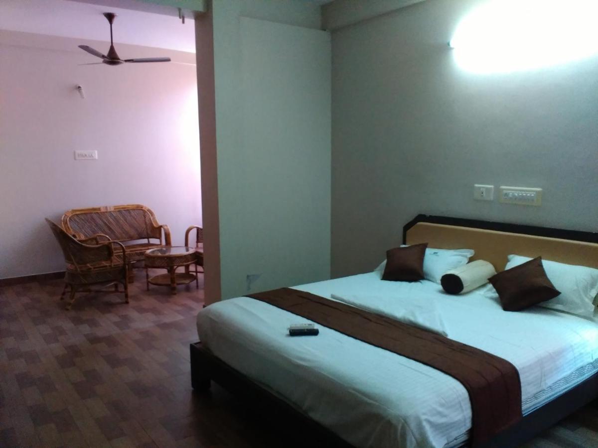 Subasree Cottage Tirunallar Εξωτερικό φωτογραφία