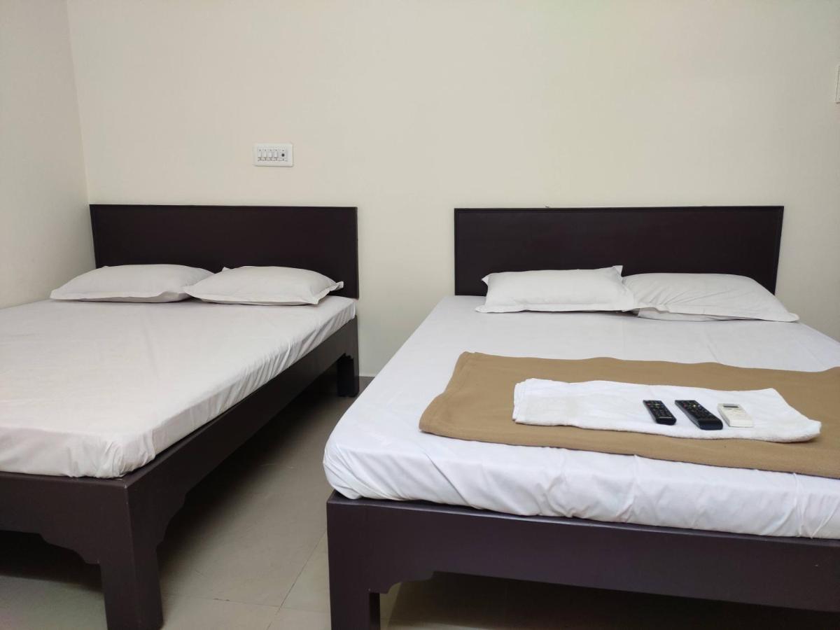 Subasree Cottage Tirunallar Εξωτερικό φωτογραφία